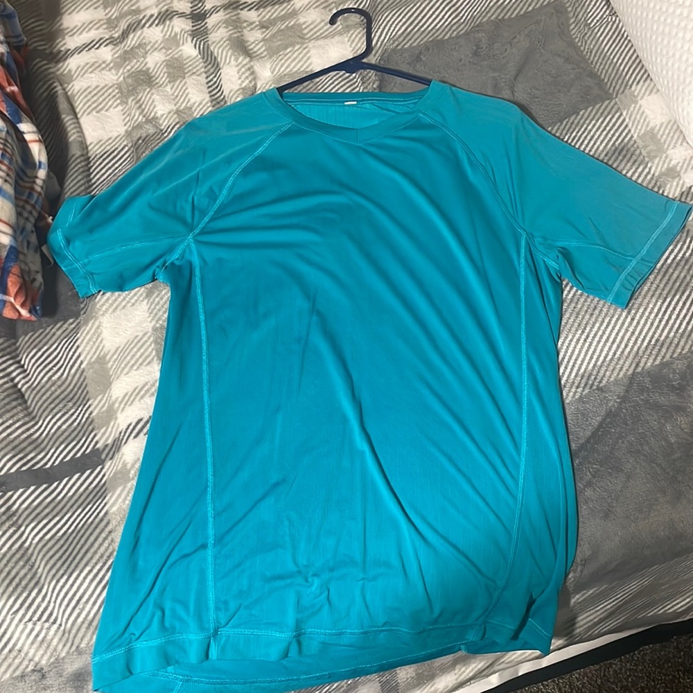 COPY - Lululemon Men’s shirt